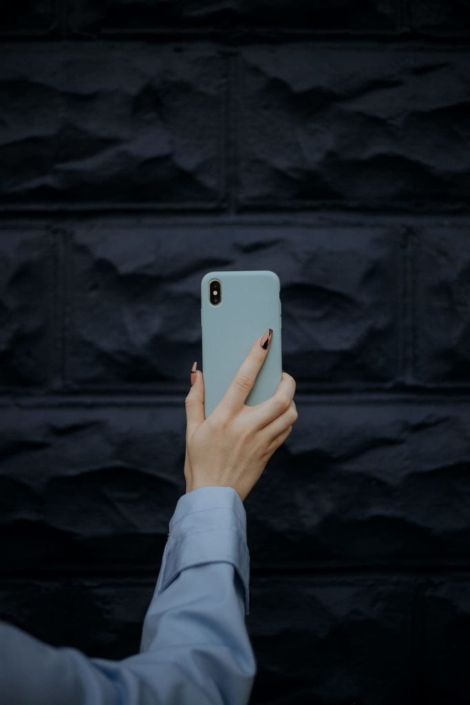How to hack a mobile phone without any software