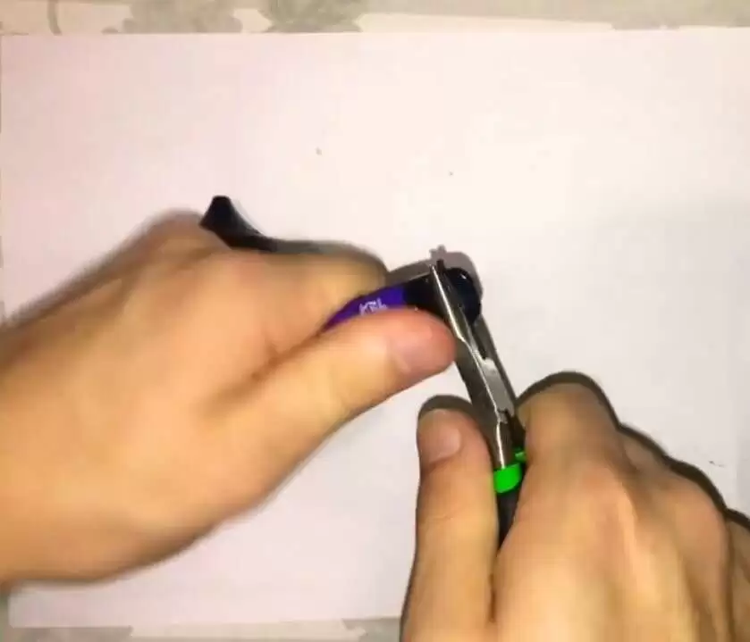 Puff bar plus clamp down the top image