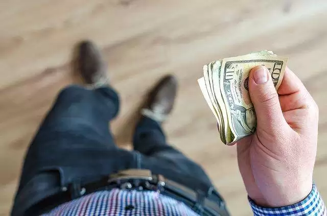 Ways to save money on the insurance policies