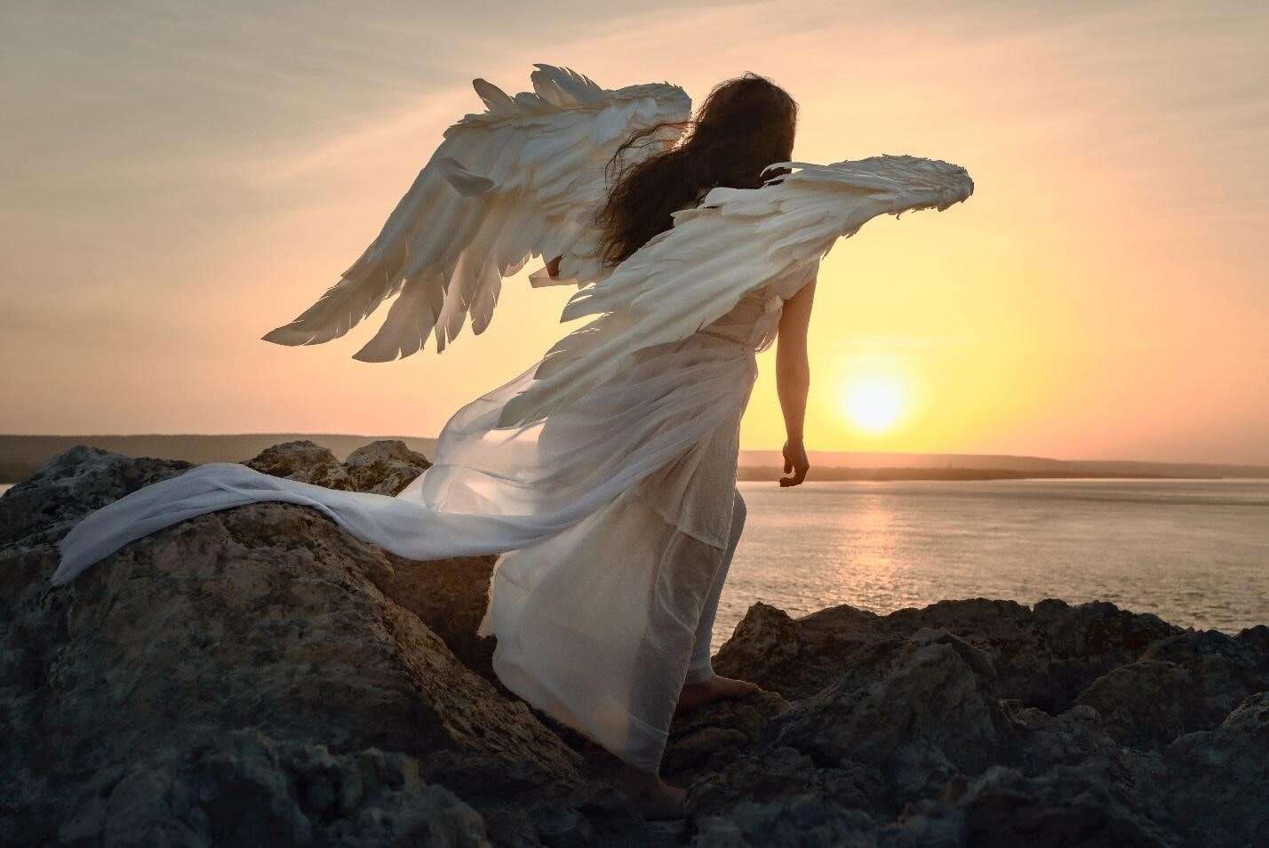 The Spiritual Meaning Of 333 Number - Angel Image