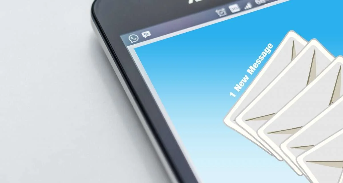 Understanding Text Message Tracking Apps