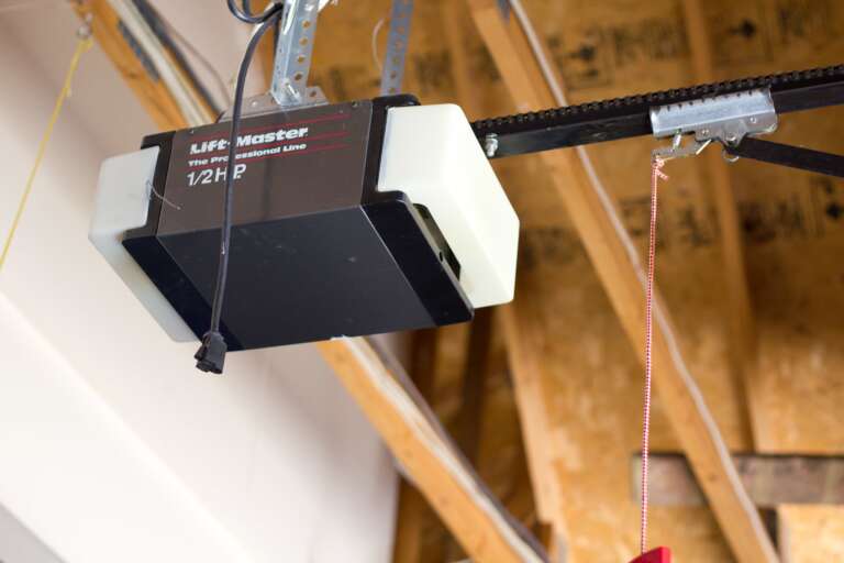 How Do You Know If Your Garage Door Opener Needs Repair? Warning Signs to Watch For