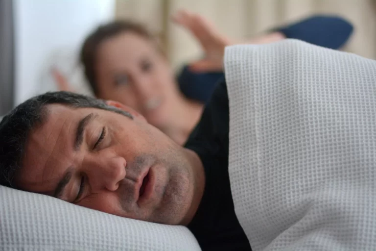 Navigating the Differences Between Invasive vs Non Invasive Treatments for Sleep Apnea